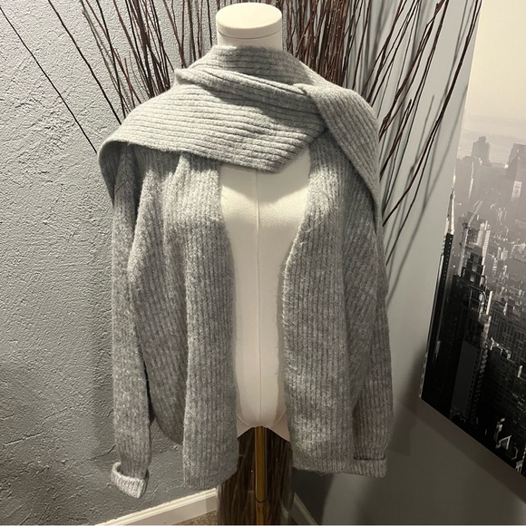 🌸NWOT UNIVERSAL THREAD OVERSIZED GREY CARDIGAN SWEATER SIZE MEDIUM🌸 - Picture 4 of 7